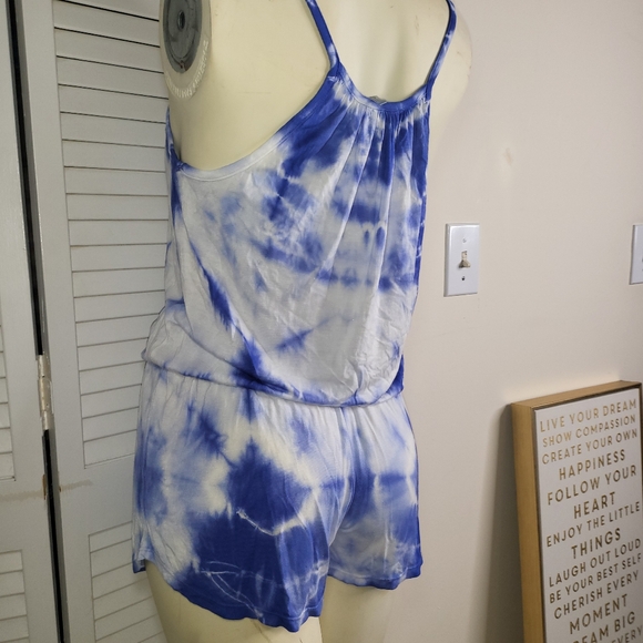 Young Fabulous and Broke Size Small tie dry blue Romper - Picture 4 of 8